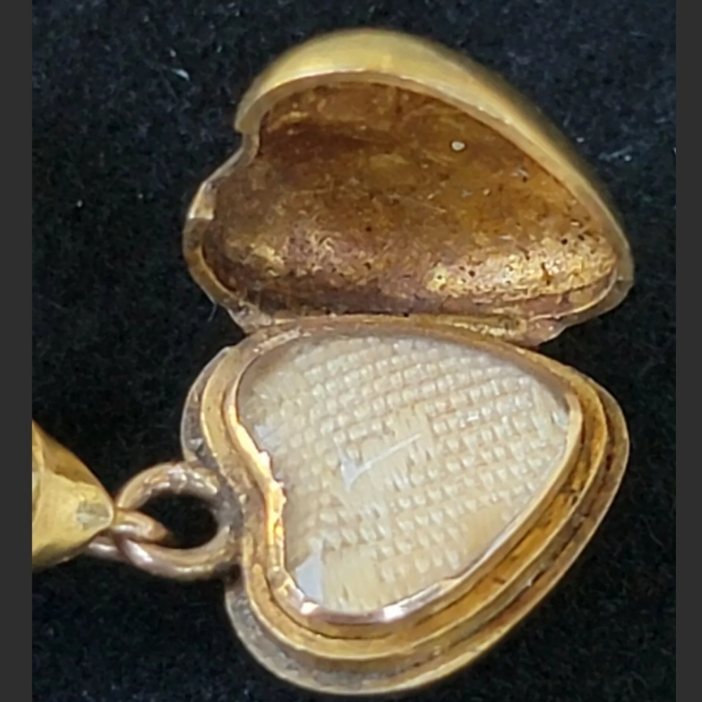 Antique Victorian 18K Gold  Snake Heart Locket Pendant-Estate Jewelry - Picture 10 of 12